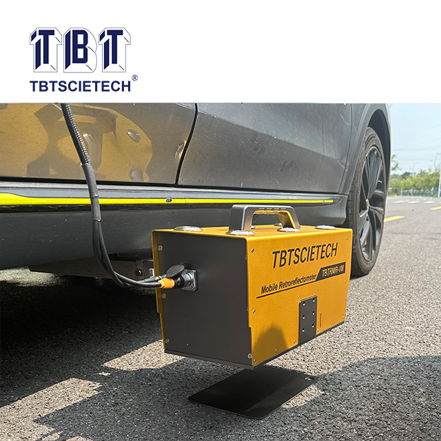 Rétroreflectomètre mobile pour le marquage routier (véhicule monté)