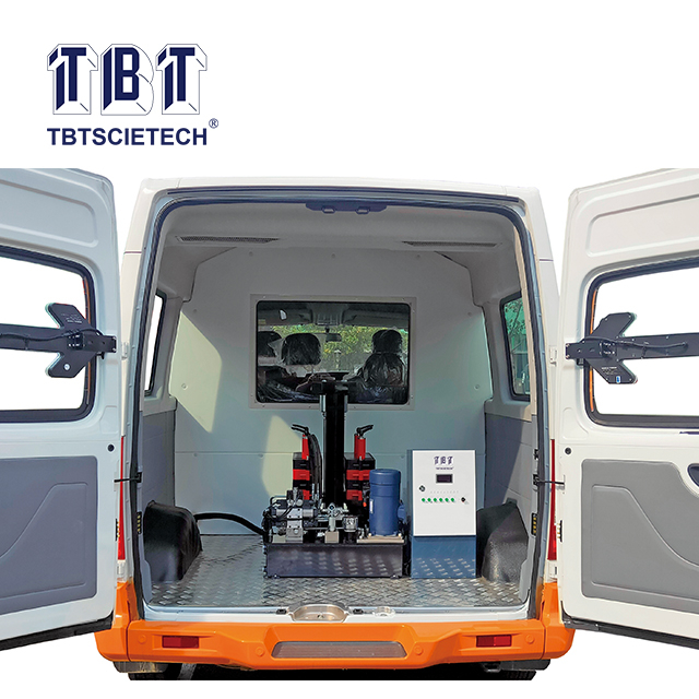 Déflectomètre de poids (FWD) --- Véhicule monté