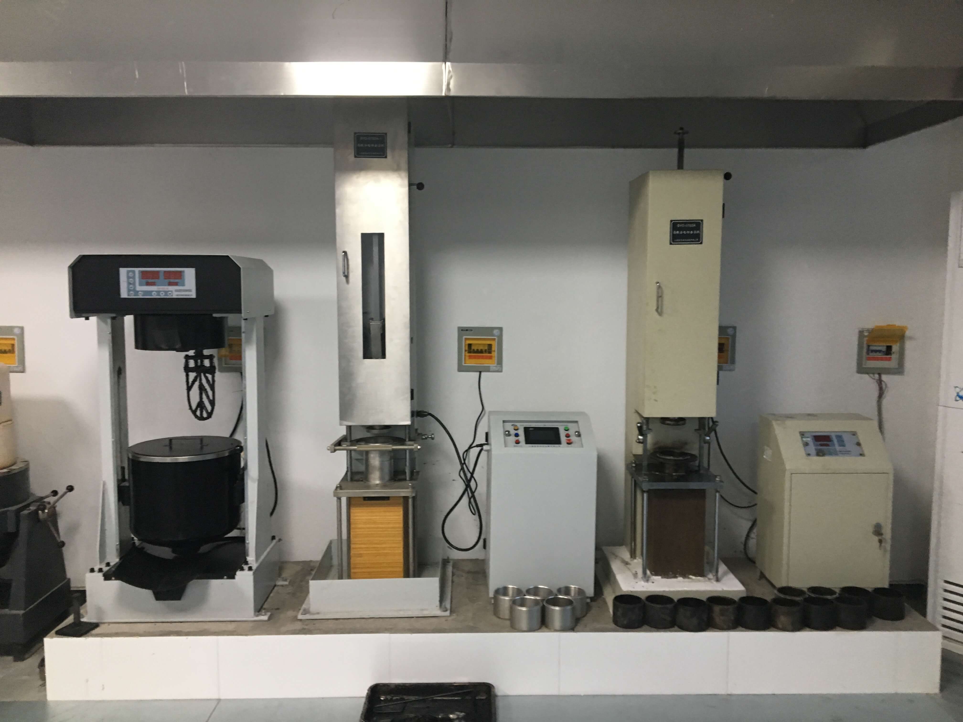 SOLUTION POUR TOUT LE LABORATOIRE 